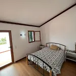 Casa de Férias With Pool In The Heart Of Oura - Albufeira