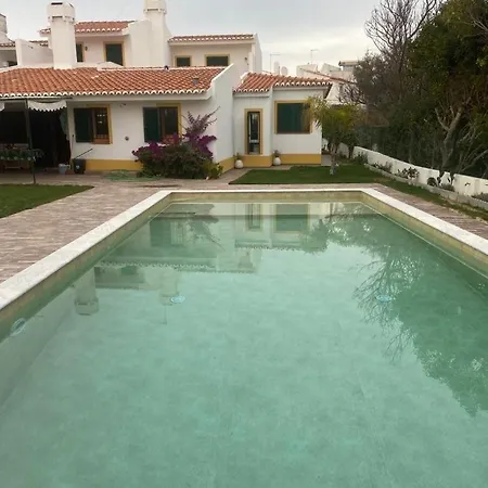 With Pool In The Heart Of Oura - Casa vacanze Albufeira