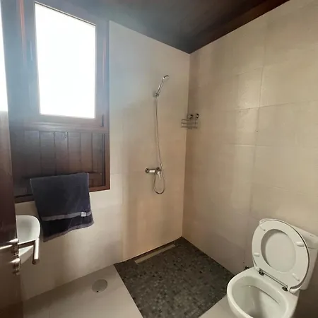 With Pool In The Heart Of Oura - 度假居